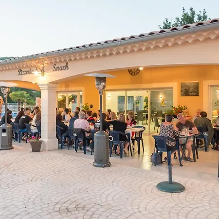 Κάμπινγκ Camping Le Sous Bois*** *