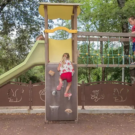 Camping Le Sous Bois*** Κάμπινγκ Saint-Maurice-dʼIbie